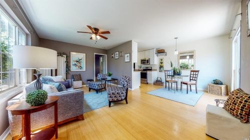 1550 Yardley St, Santa Rosa CA  95403-2352 exterior