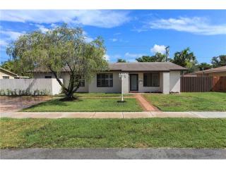 9101 45th St, Miami, FL 33165-5945