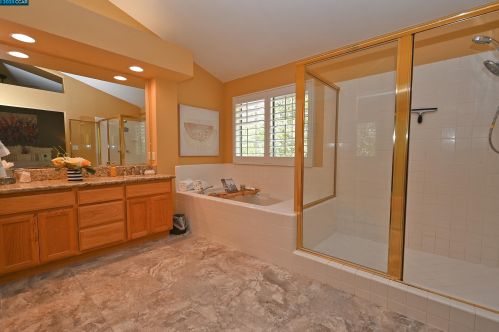 122 Tivoli Ln, Danville CA  94506-4602 exterior