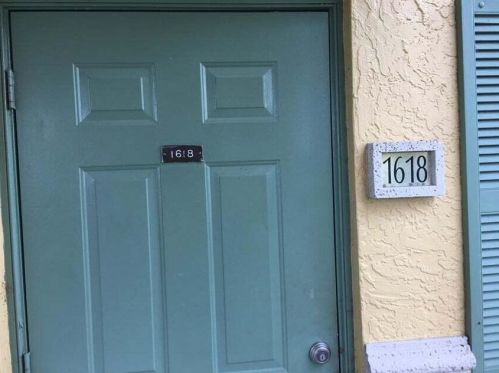 1618 Meadows Cir, Boynton Beach, FL 33436-9219