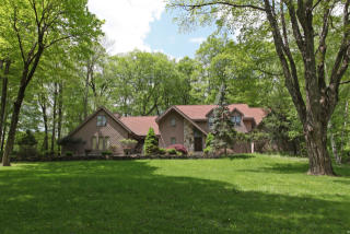 20 Farm Rd, Sherman, CT 06784-1322