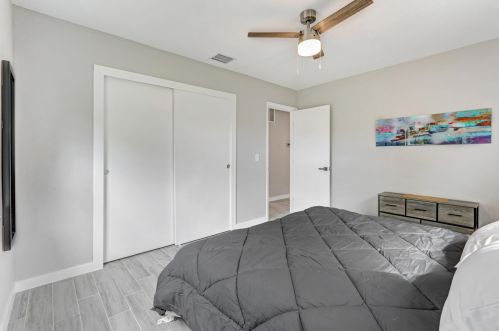262 12th St, Delray Beach FL  33444-2916 exterior