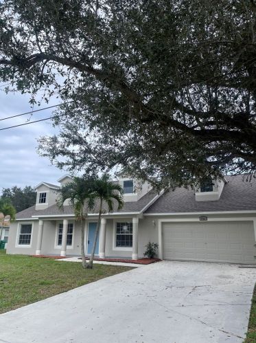 2761 East Calabria Cir, Fort Pierce FL  34953-4252 exterior