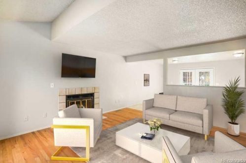 2831 Truckee St, Denver, CO 80013-2194