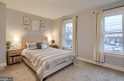 877 Prince St, Lancaster PA  17603-5811 exterior