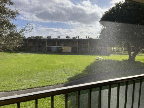 1831 Meadows Cir, Boynton Beach FL  33436-9235 exterior