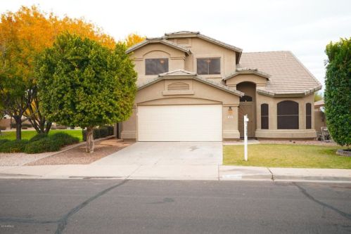 1808 Erie St, Gilbert, AZ 85295-5684