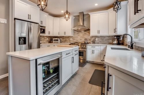 323 Honness Rd, Fishkill NY  12524-2983 exterior