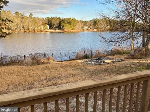 17 Chippewa Trl, Browns Mills NJ  08015-6466 exterior