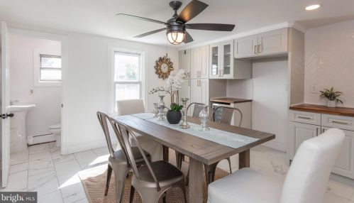 984 Lansdale Ave, Lansdale PA  19446-1620 exterior