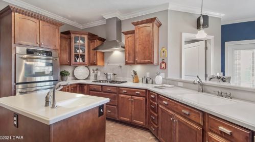 1724 40th Pl, Lynn Haven FL  32444-5304 exterior