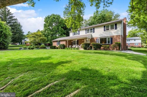 2415 Heather Rd, Wilmington, DE 19803-2717