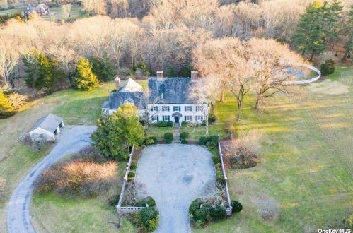 45 Shutter Ln, Muttontown, NY 11771-3303