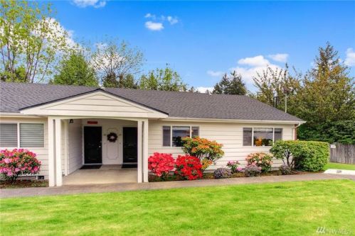 11208 Clover Park Dr, Lakewood, WA 98499-1280