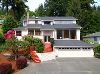 5 Marina Dr, Bellingham, WA 98229-7926
