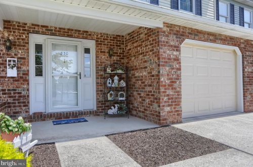 530 Allenview Dr, Navy Sup Dpt, PA 17055-6168