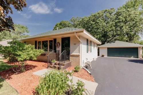 117 91st Ave, Minneapolis, MN 55434-1133