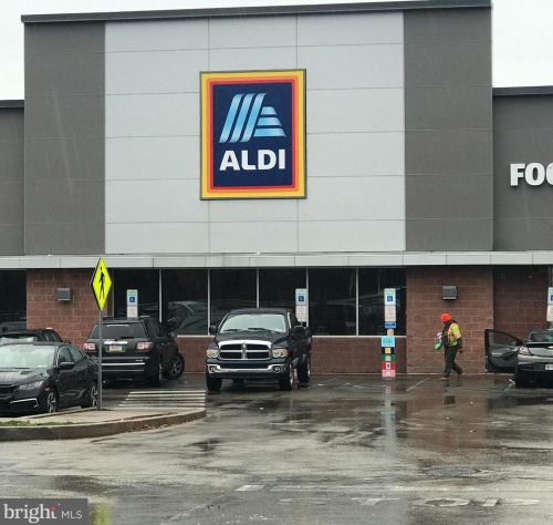 1223 29th St, Philadelphia PA  19121-4502 exterior