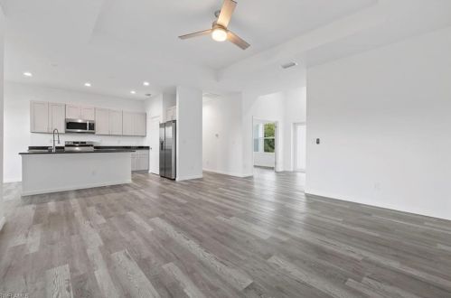 2701 15th St, Lehigh Acres, FL