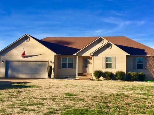 60 Dry Creek Rd, Pinson, TN 38366-1731