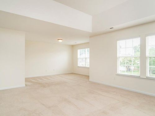 107 Vw Dr, Burlington NC  27215-4694 exterior