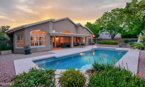 411 Diane Ct, Chandler, AZ 85226-2910
