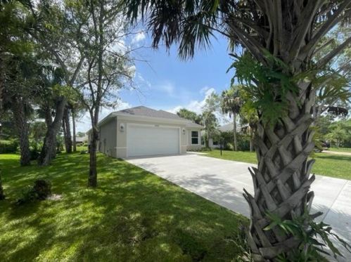 3906 58th Cir, Vero Beach FL  32966-6522 exterior