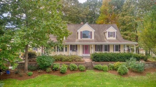 42 Lawton Rd, Shirley, MA 01464-2807