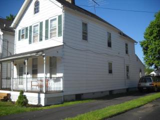 7 2nd Ave, Raritan NJ  08869-1805 exterior