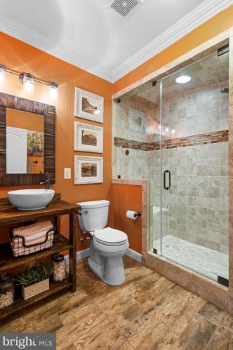 15340 Wits End Dr, Woodbridge VA  22193-5889 exterior