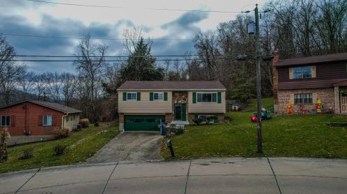 27 Hillside Ave, Newport, KY 41071-2931