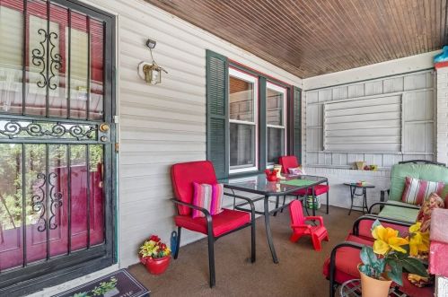 4810 Coleridge St, Pittsburgh, PA 15201-1005