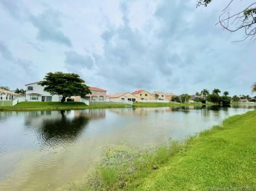 1279 192nd Ter, Hollywood, FL 33029-4514