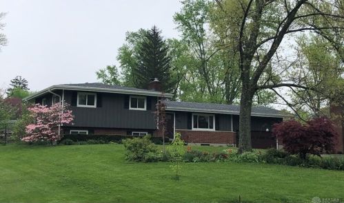 338 Crestway Rd, Englewood OH  45315-9702 exterior