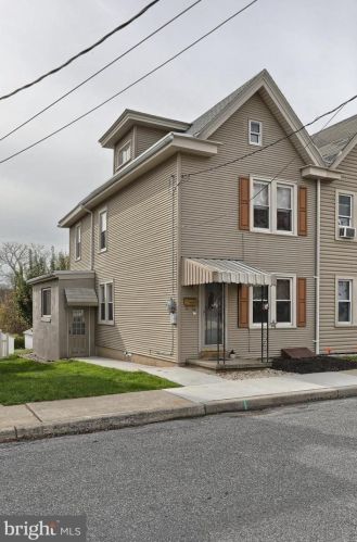 325 Independence St, Molino, PA 17961-2103