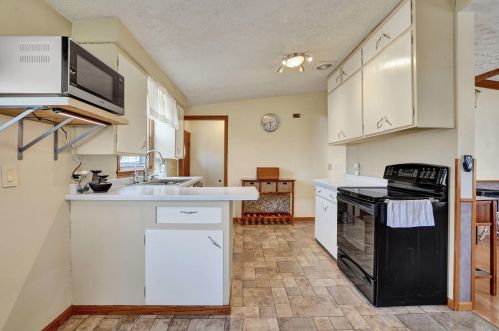 30427 Beachview Ln, Waterford WI 53185-3455 exterior