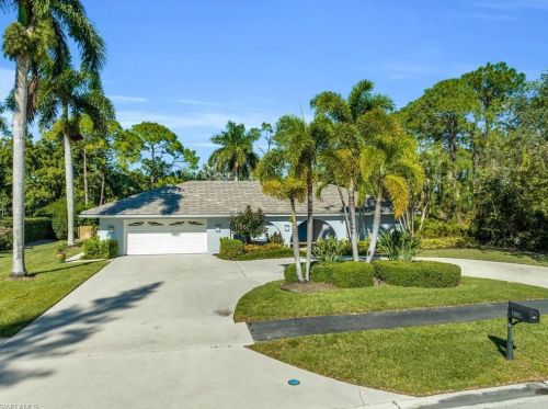 1905 Imperial Golf Course Blvd, Naples FL  34110-1007 exterior