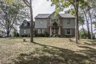 1029 Woodtown Dr, Columbus, OH 43230-3851