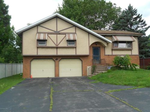 606 Pardeesville Rd, Hazle Township, PA 18202-2714