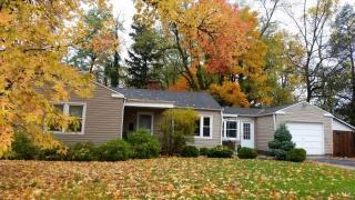 27 Knox St, Westerville, OH 43081-2010
