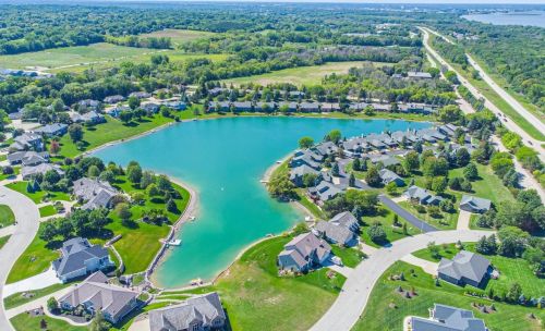 1824 Beethoven Dr, Green Bay, WI 54311-7367