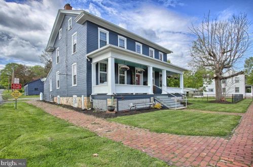 238 Main St, Paradise Park, PA 17068-9657