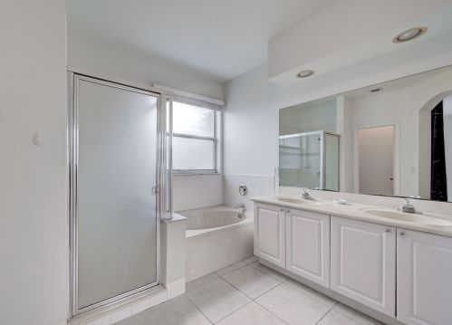 7865 19 Ct, Hollywood FL  33024-0923 exterior