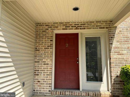 2 Sparrow Ct, Wilmington, DE 19808-1974