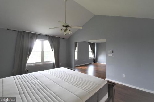 118 Shoal Creek Dr, Blue Bell PA  19422-3250 exterior