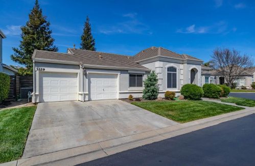 3229 Allan Adale Dr, Modesto, CA 95355-8224