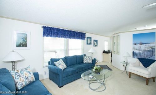 620 Oleander Cir, Sebastian, FL 32976-7659