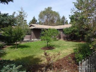 2086 Monterey Ave, Bend, OR 97701-6464