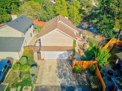 427 Myrtle Ct, Benicia CA  94510-1451 exterior