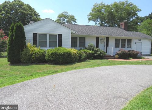1994 State St, Dover, DE 19901-5812